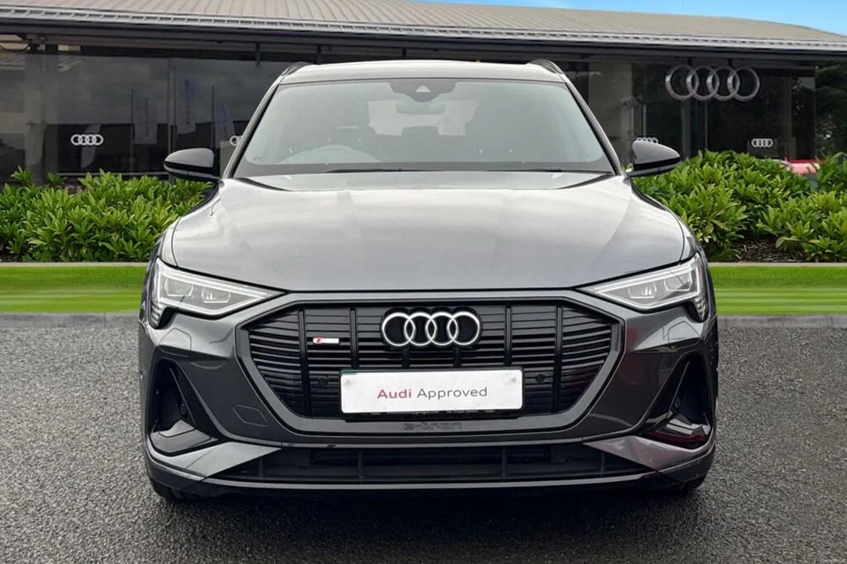 AUDI Etron 55 Quattro Sline Black Edition WARRANTY - Image 2