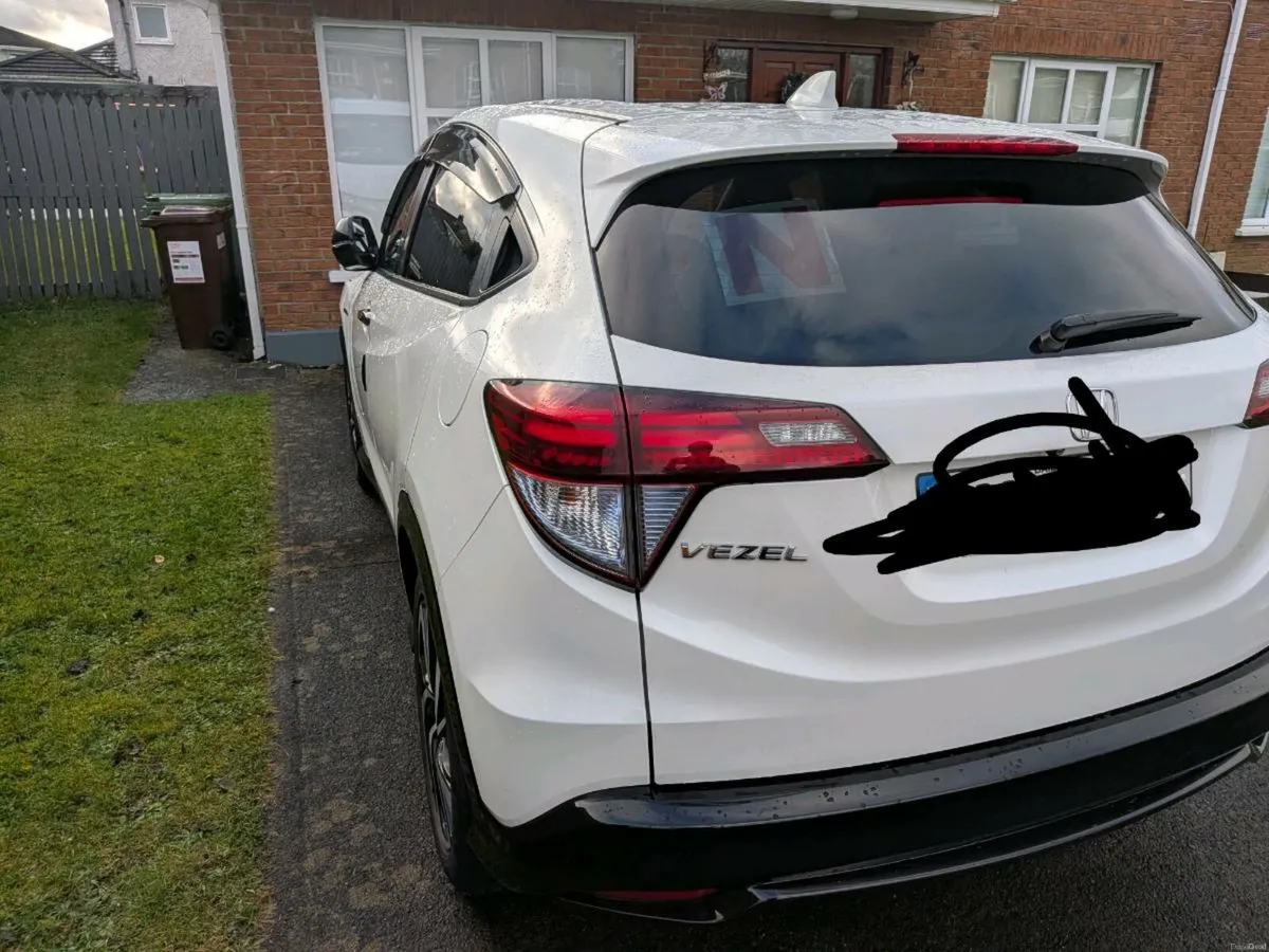 Honda vezel 2016 - Image 4