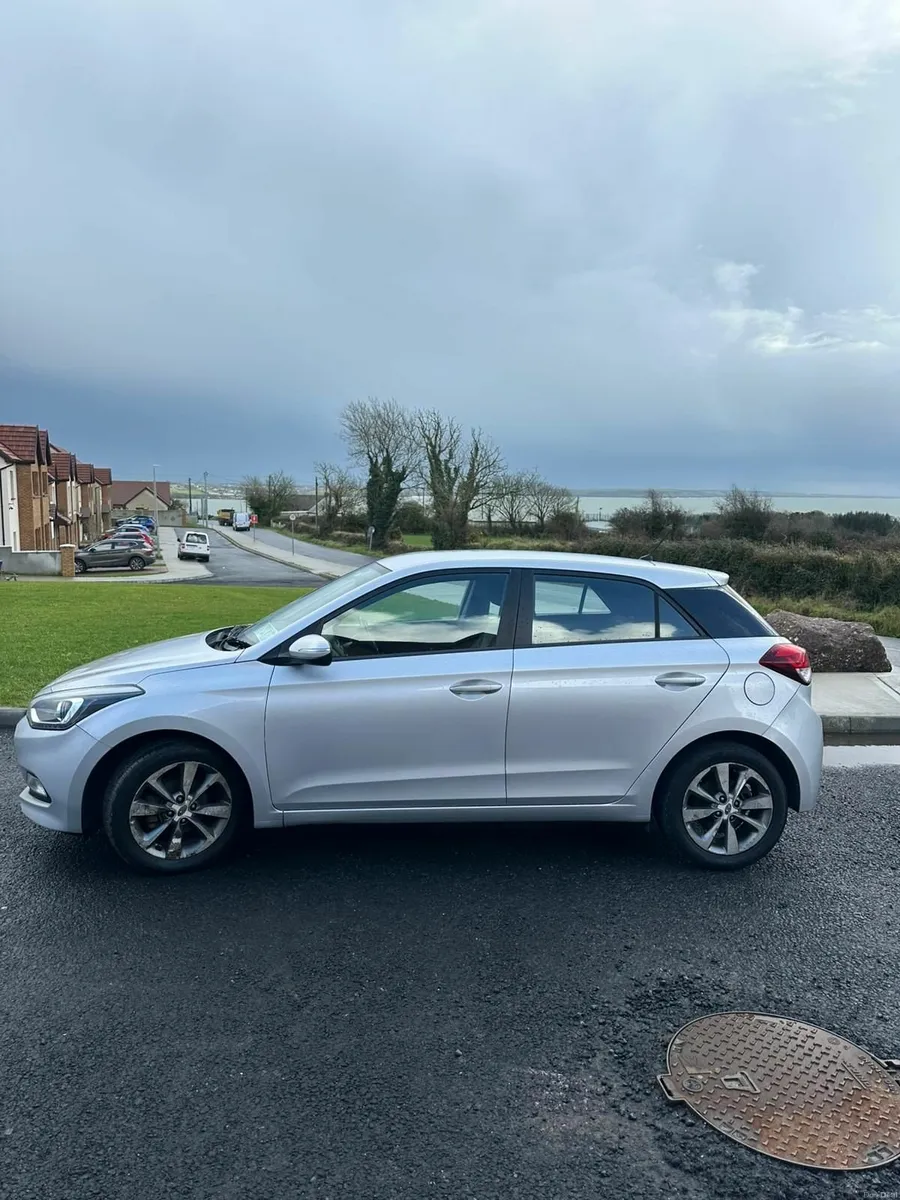 Hyundai i20 2017 - Image 2