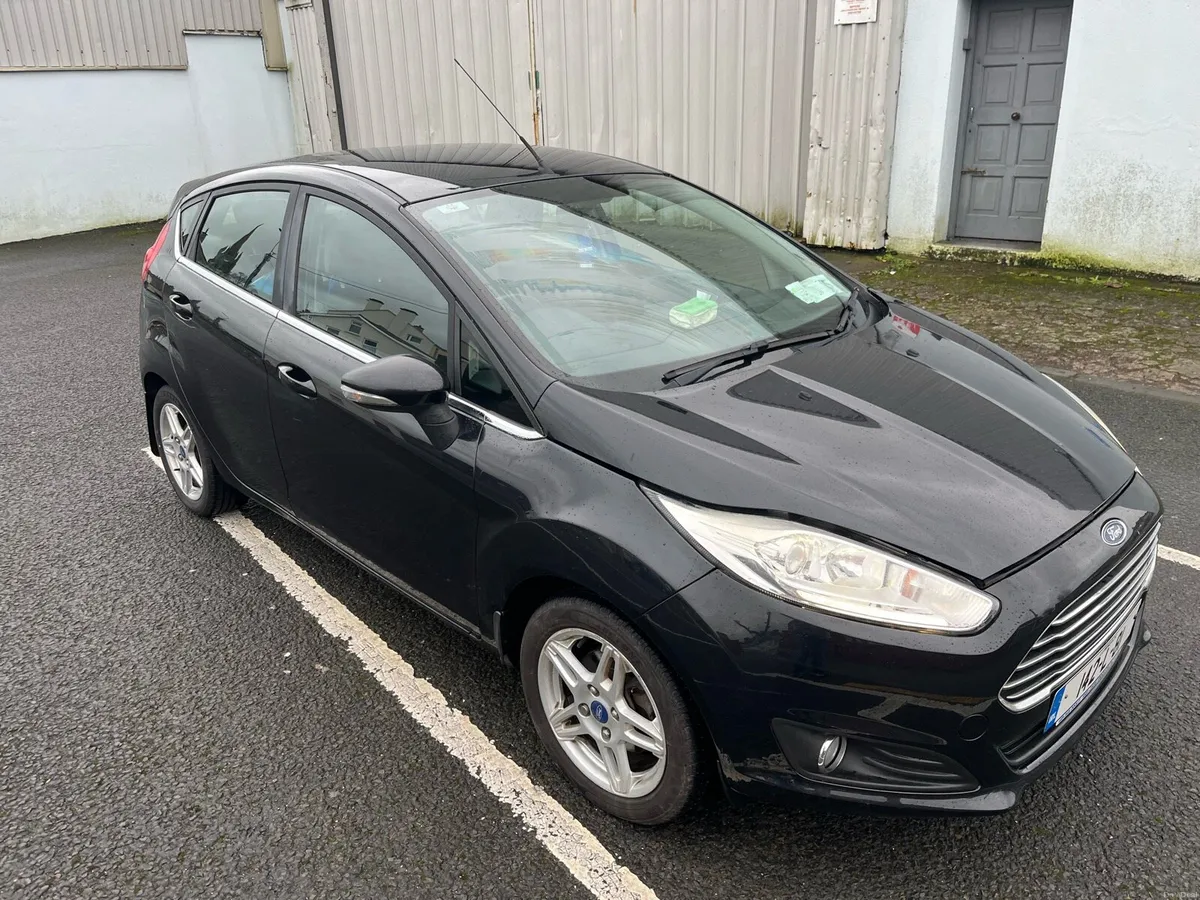 Ford fiesta titanium 1.5 D - Image 2