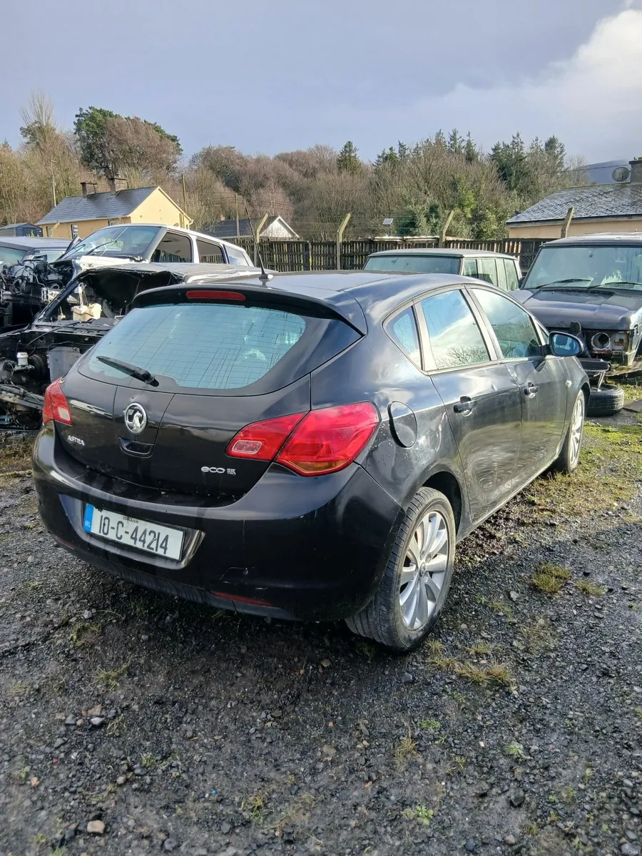 Vauxhall Astra 2010 - Image 3