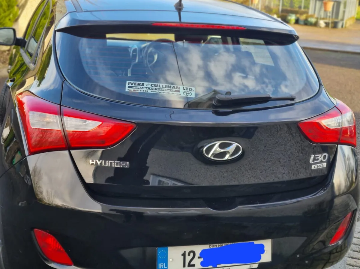 12 hyundai i30 with NCT - Image 4