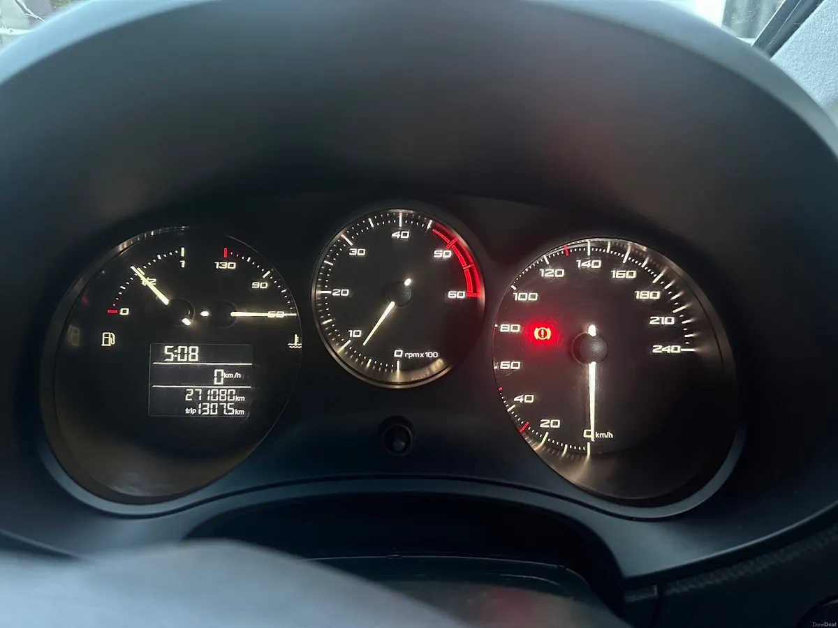 SEAT Leon 2010 - Image 1