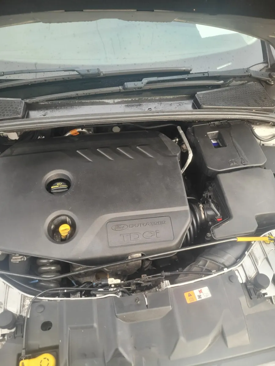 Ford Focus 2015 - Image 2
