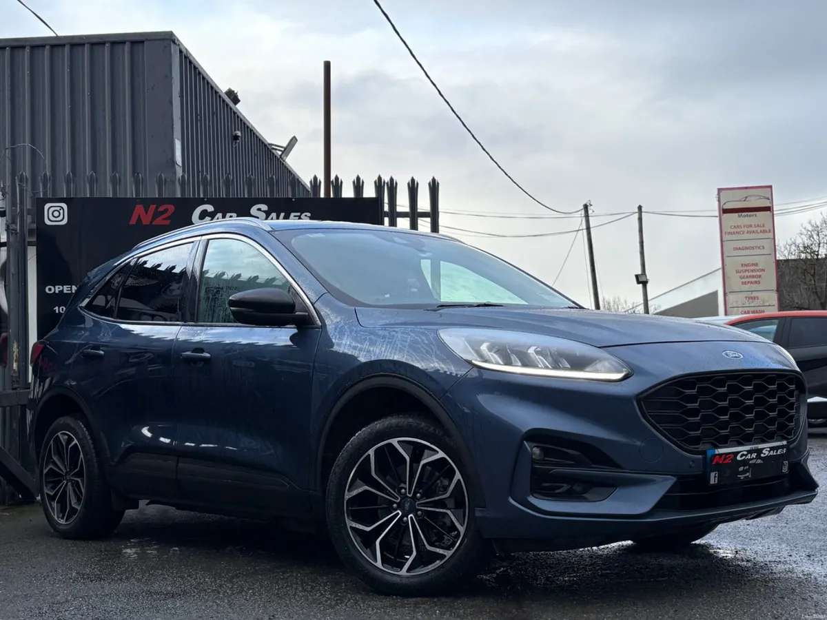 232 Ford Kuga Plug in Hybrid, LOW MILES, NEW NCT - Image 3