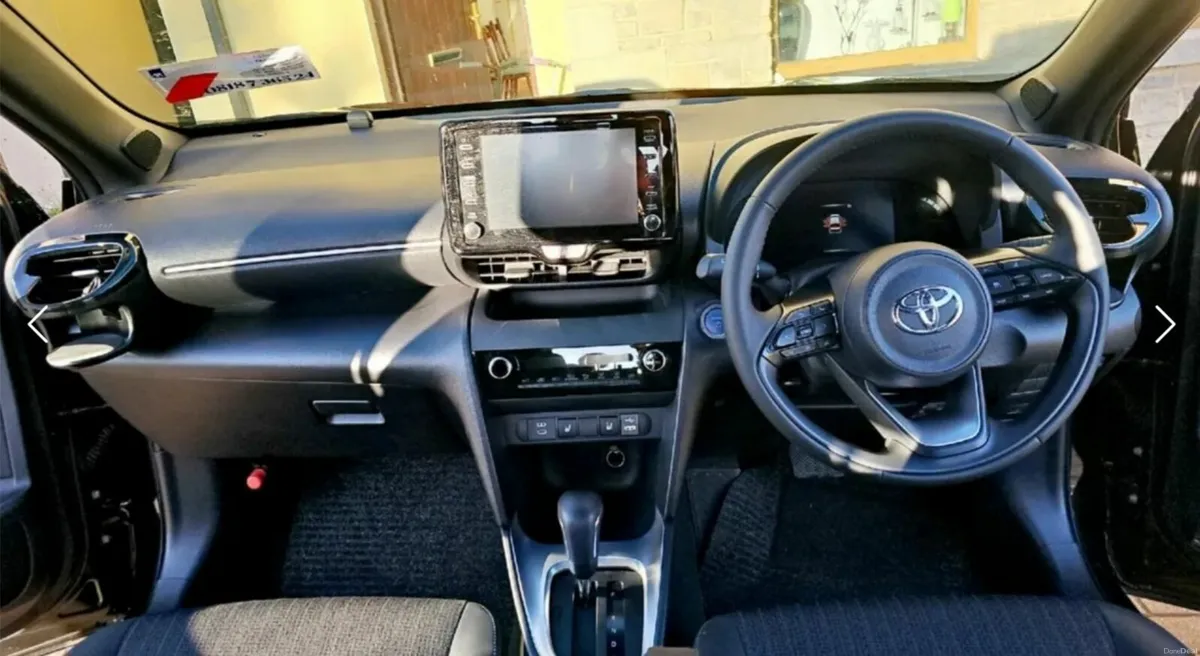 Toyota Yaris Cross 232 very low-mileage!!! New... - Image 1