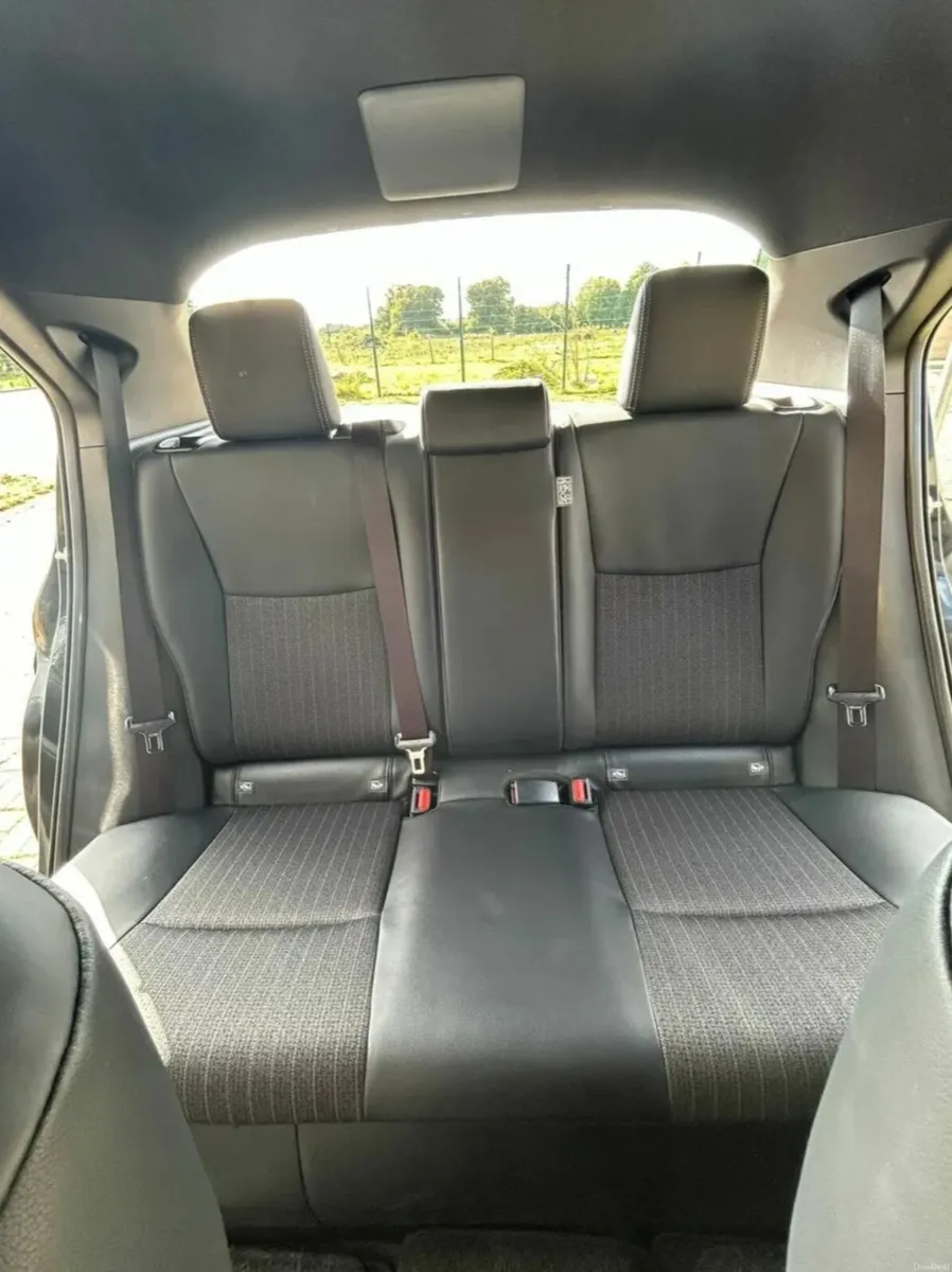 Toyota Yaris Cross 232 very low-mileage!!! New... - Image 3