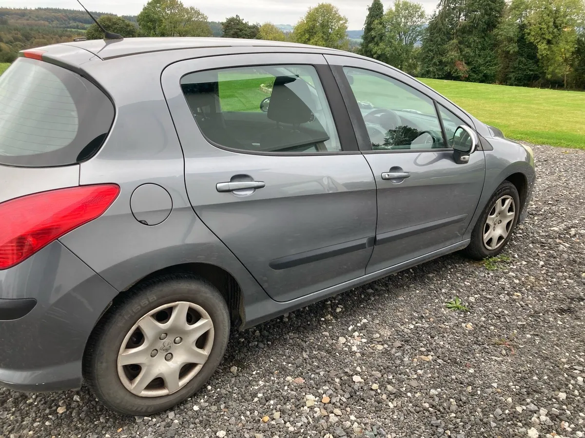 Peugeot 308 - Image 3