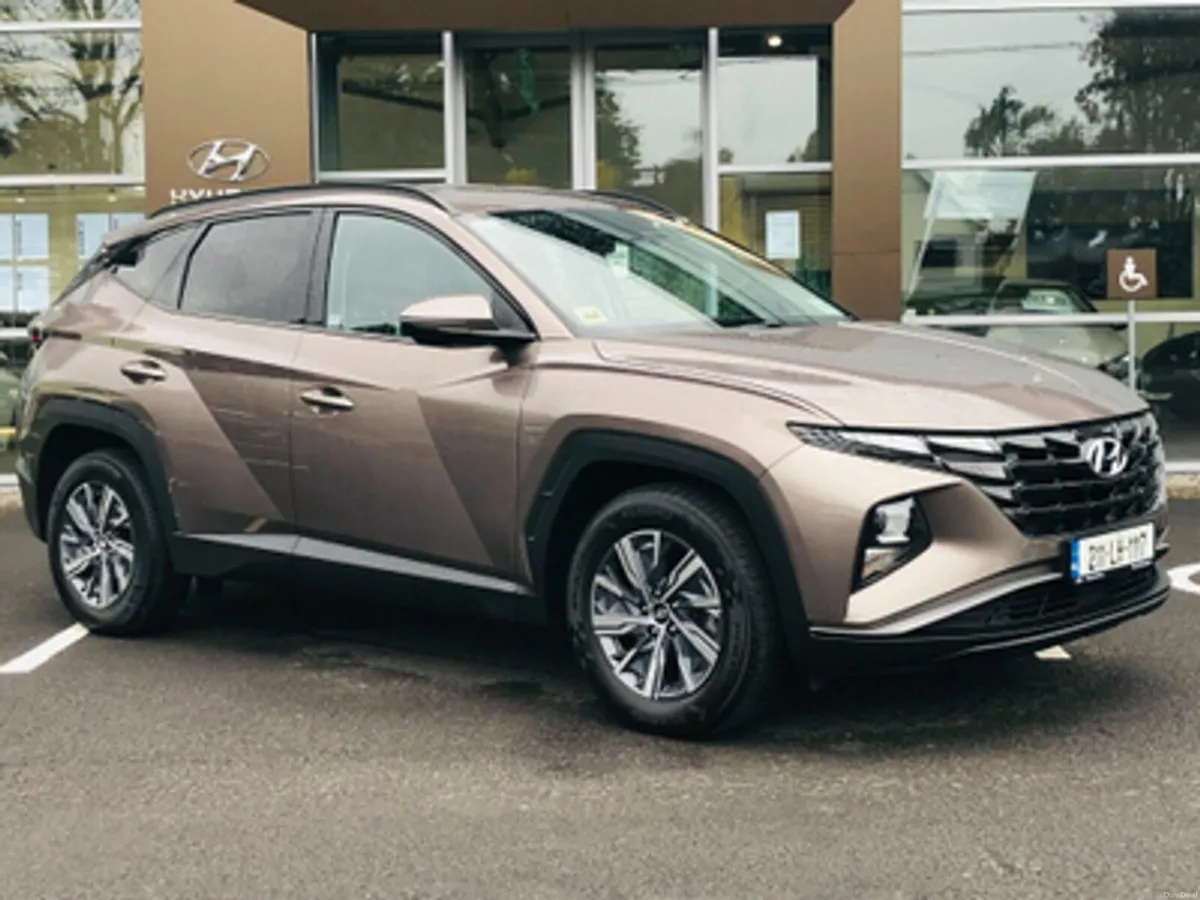 Hyundai Tucson Executive 1.6 Hybrid Automatic - Image 1