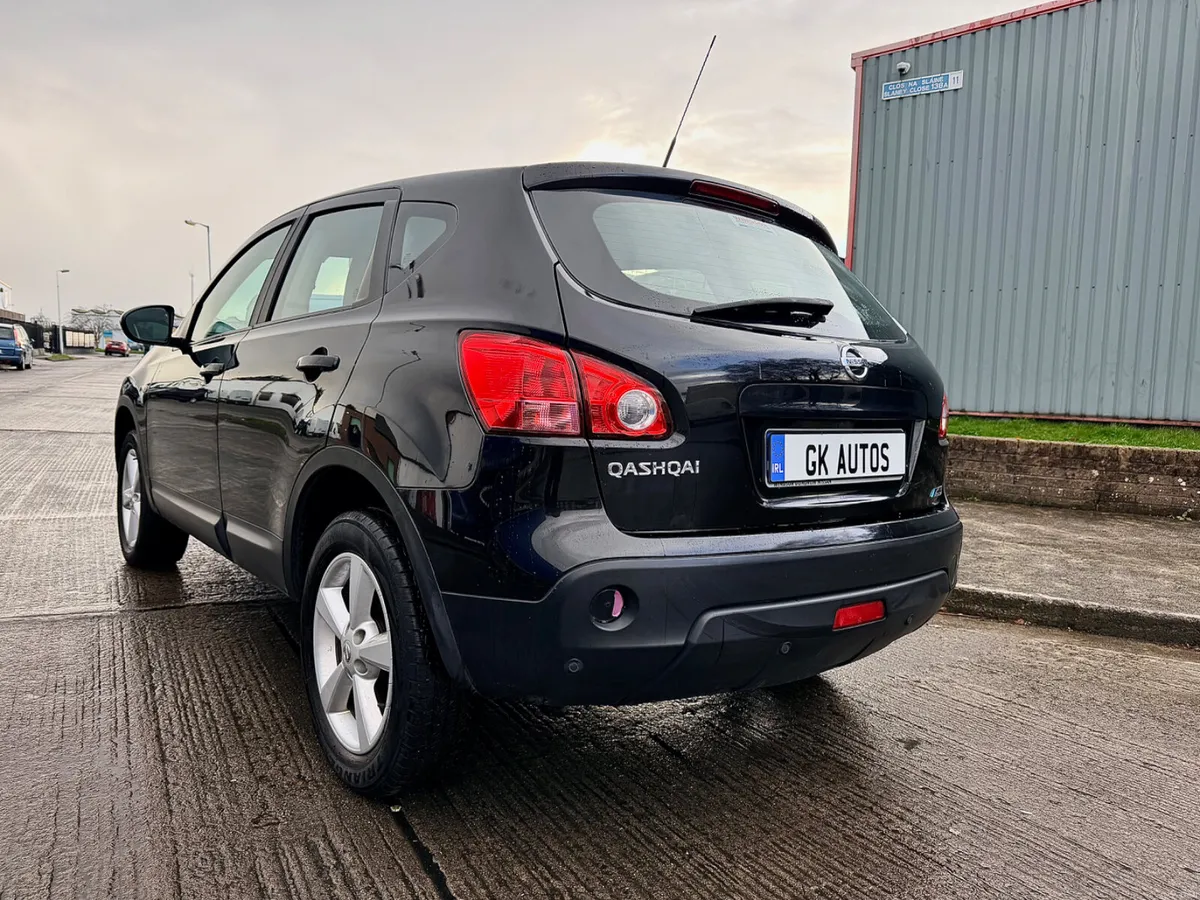 Nissan Qashqai Automatic Petrol - Image 3