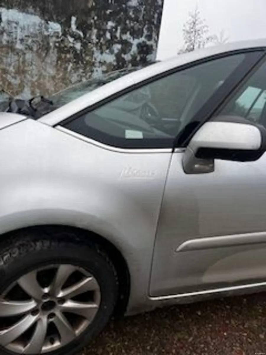 Citroen C4 Picasso 2012 - Image 2