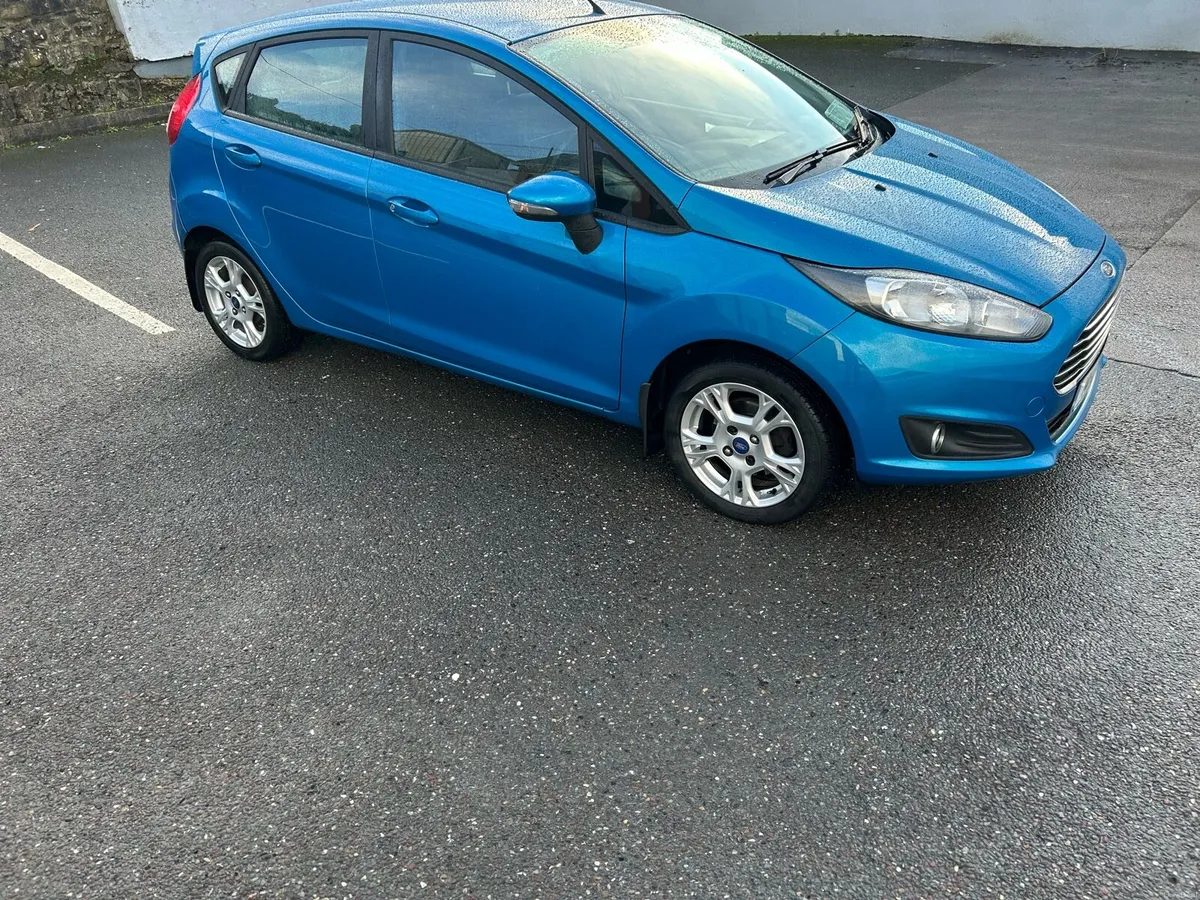 Ford Fiesta - Image 4