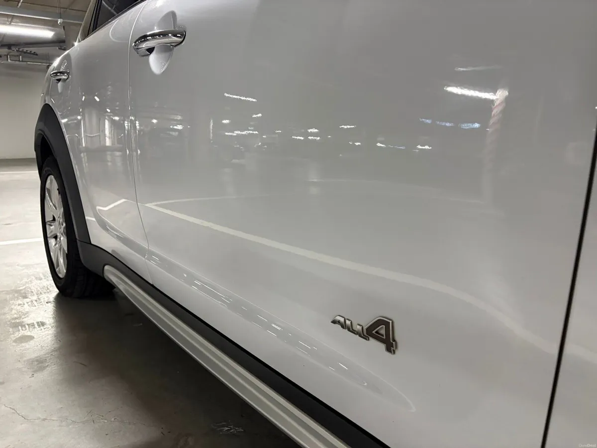 Mini Countryman Mint Condition - Image 4