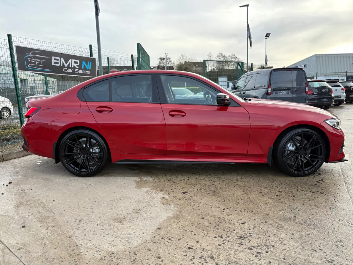 2019 BMW G20 330 AUTO HYBRID - Image 4