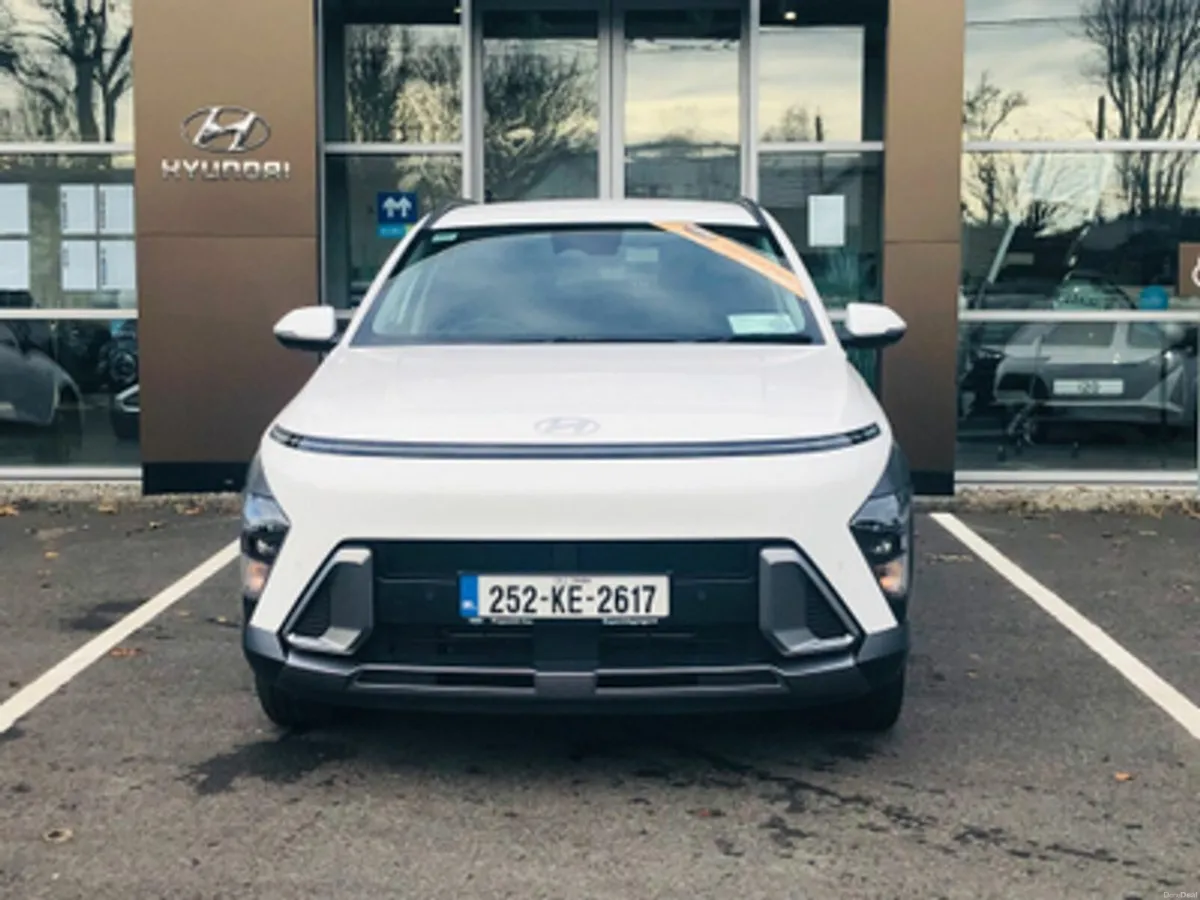 Hyundai KONA Elegance 1.6 Hybrid Automatic *Demons - Image 2