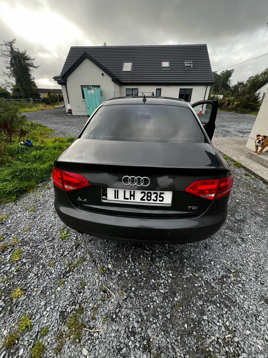 Audi A4 2.0 TDI Technik 136PS, 2011 - Image 3