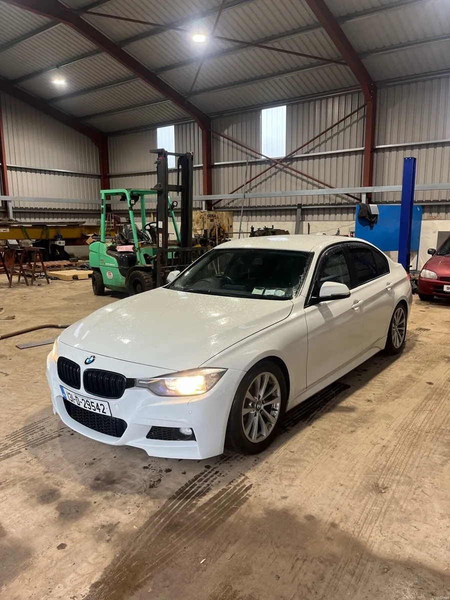BMW 3 series 318D - Image 2