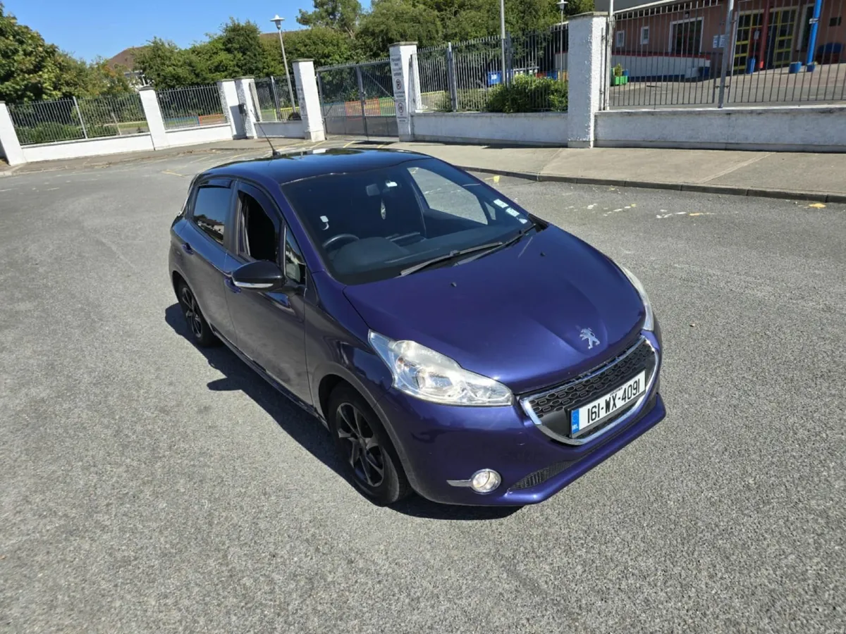 Peugeot 208 2016 - Image 1