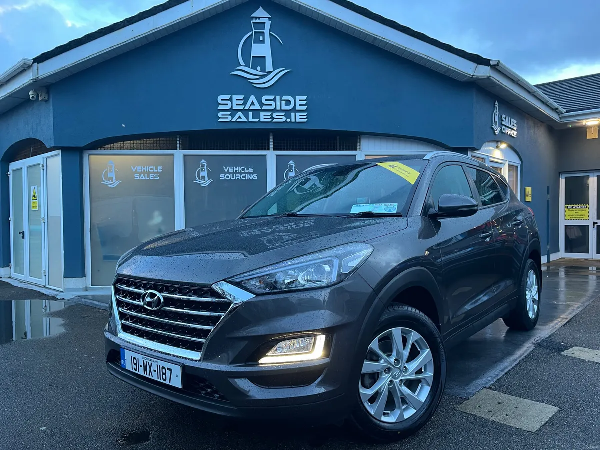 191 Hyundai Tuscon Executive petrol - Image 1