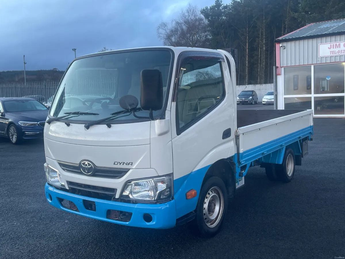 2019-1 Toyota Dyan - Image 3