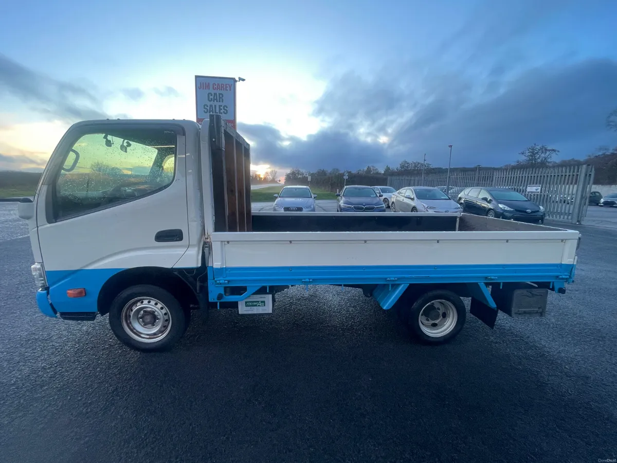 2019-1 Toyota Dyna - Image 4