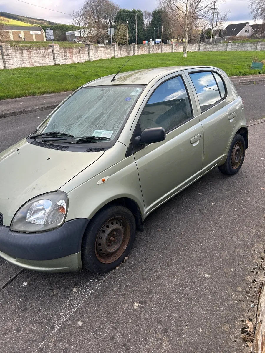 Toyota Yaris 2003 - Image 1