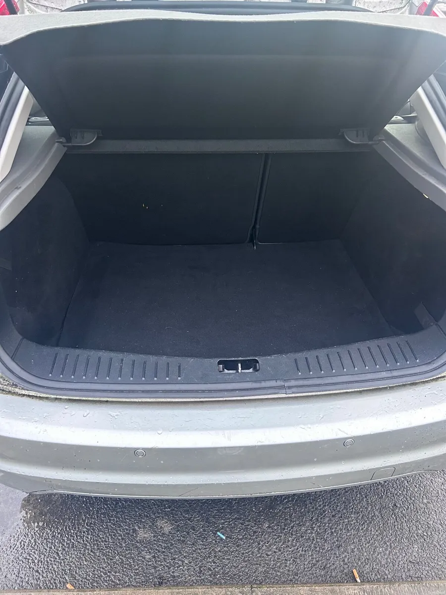 Ford Focus 2010 - Image 3