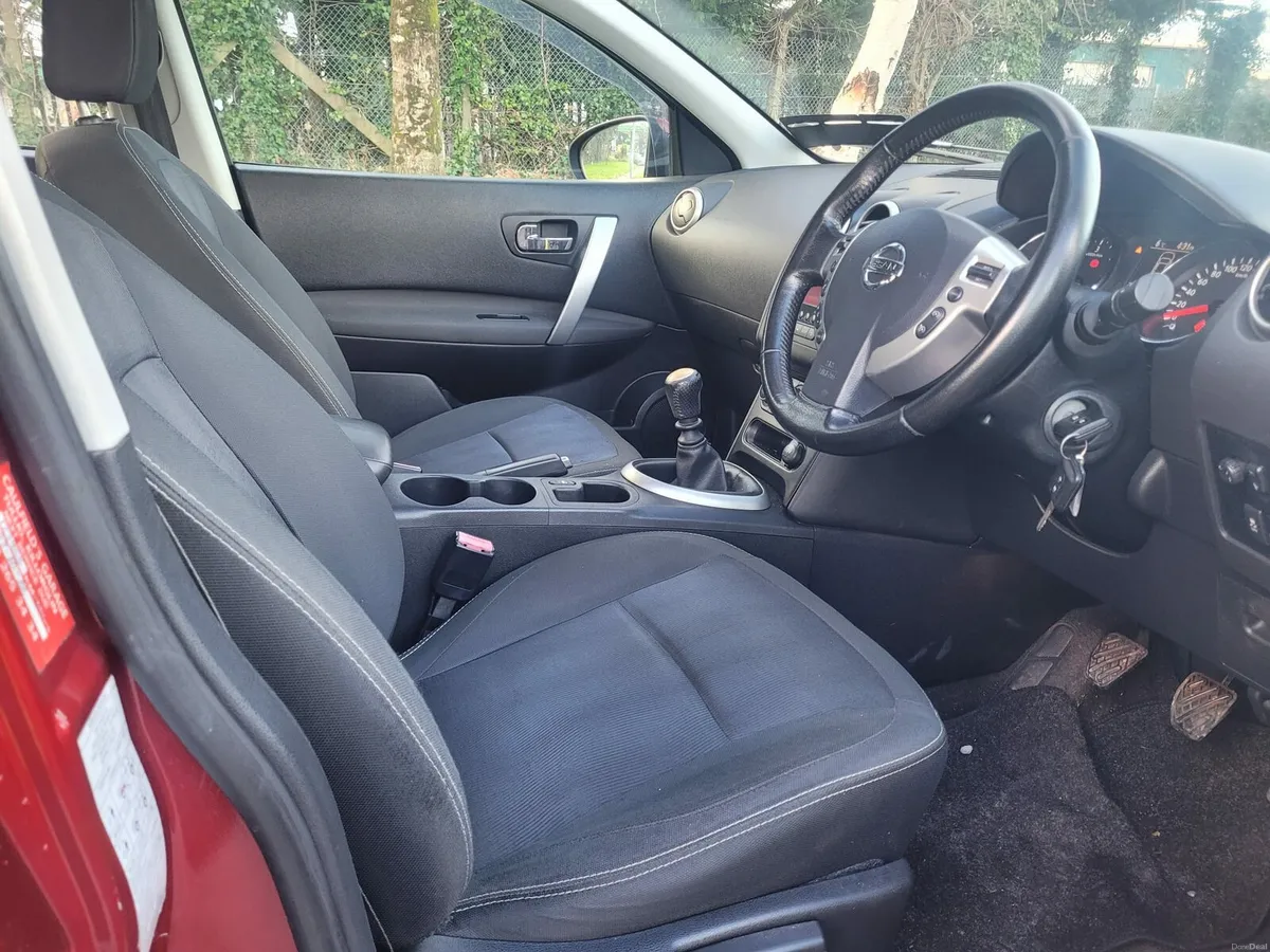 SPOTLESS 2012 NISSAN QASHQUI. NEW NCT. - Image 4