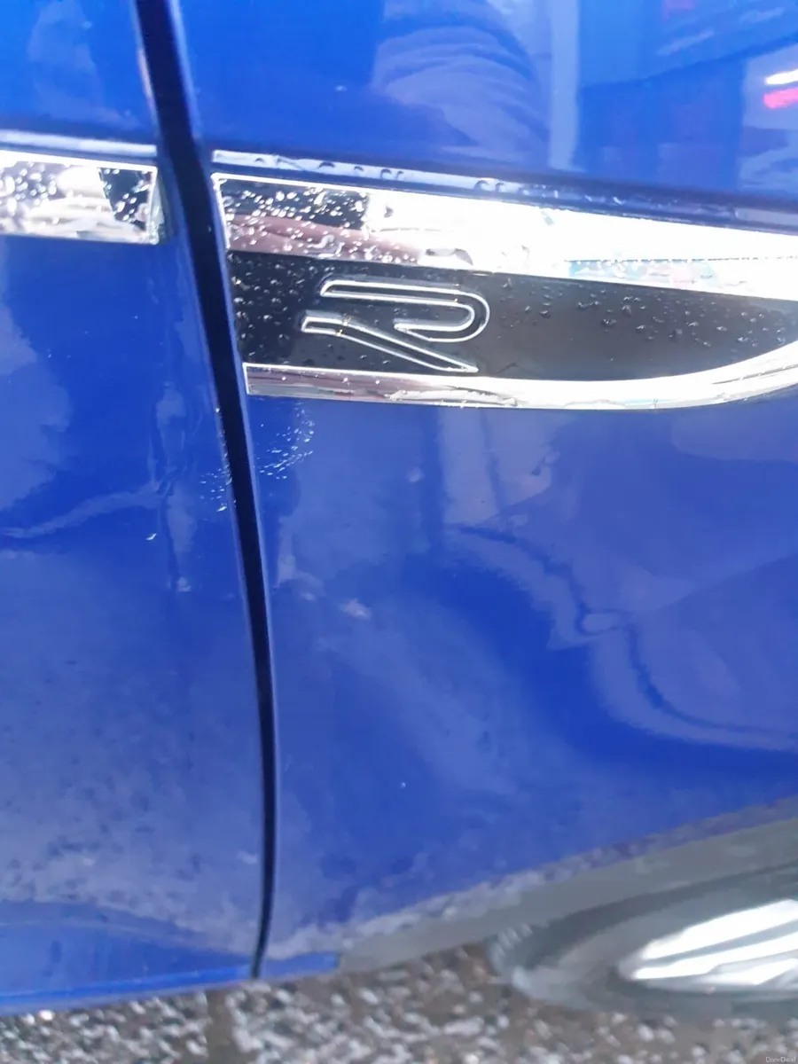 222 High spec R line Volkswagen troc - Image 2