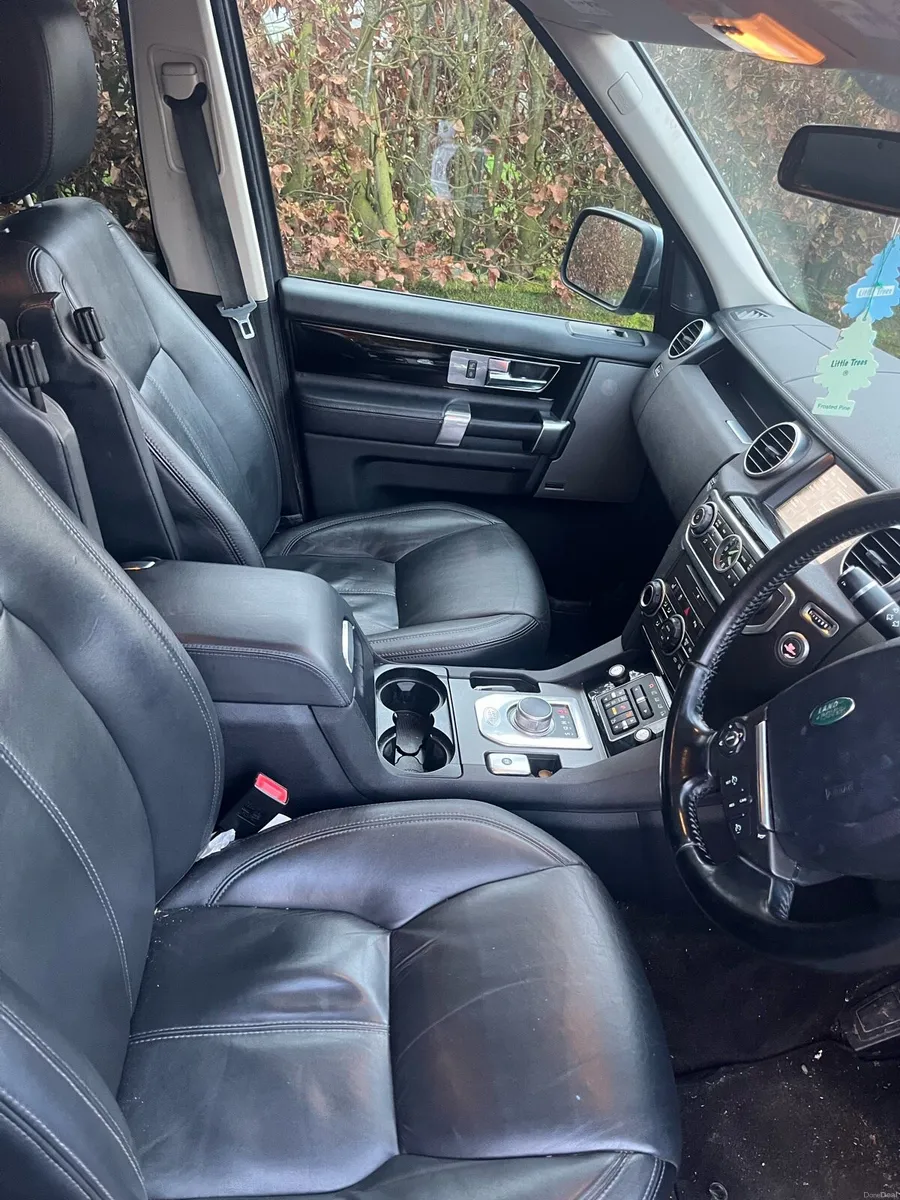 Land Rover discovery4 hse - Image 3