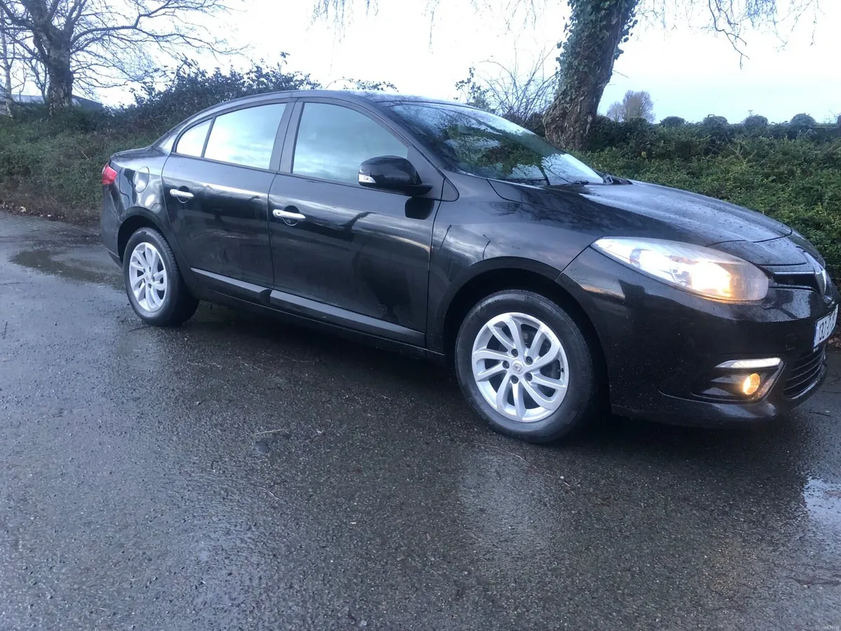 RENAULT FLUENCE TOM TOM AS NEW - Image 1