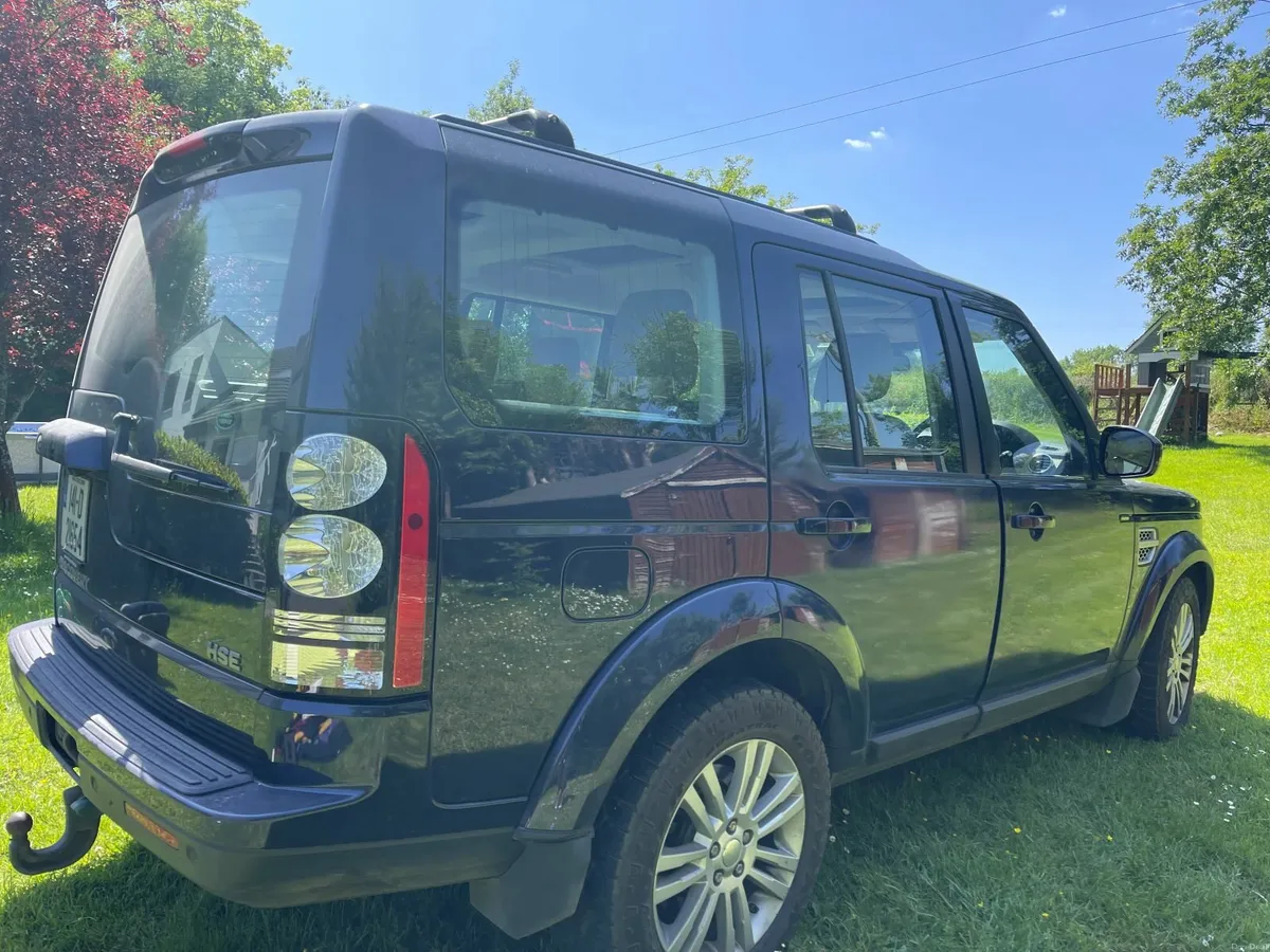 Land Rover Discovery 4 HSE 7 seater - Image 2