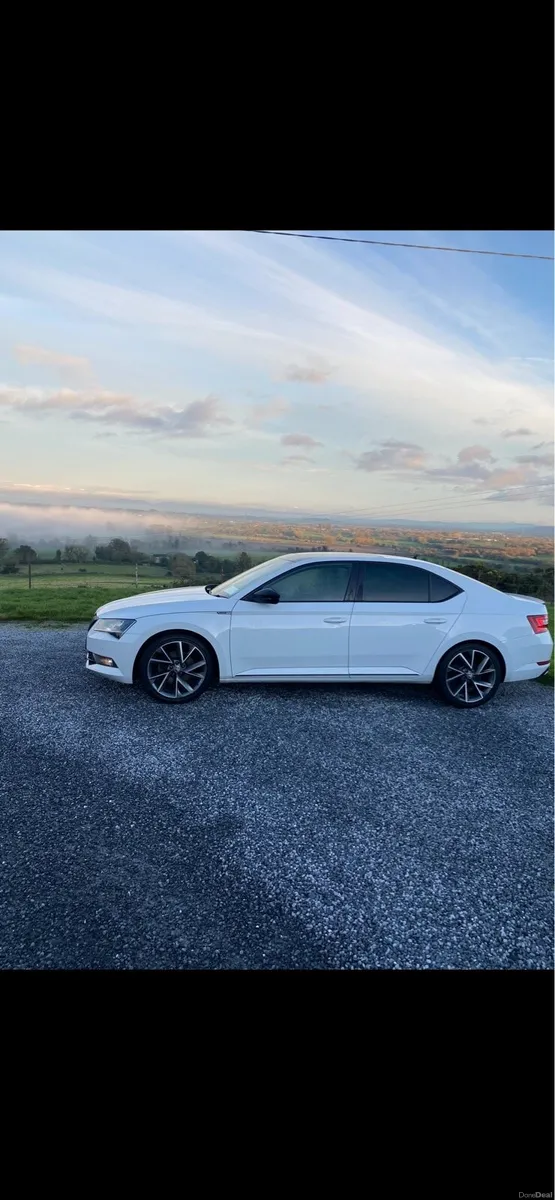 Skoda Superb Sport - Image 4