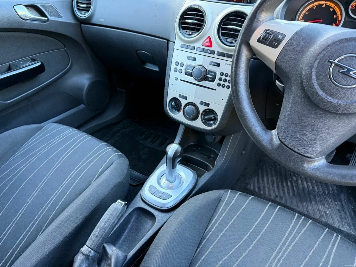 Opel Corsa 1.2 - Auto - NCT 03-27 - Image 4