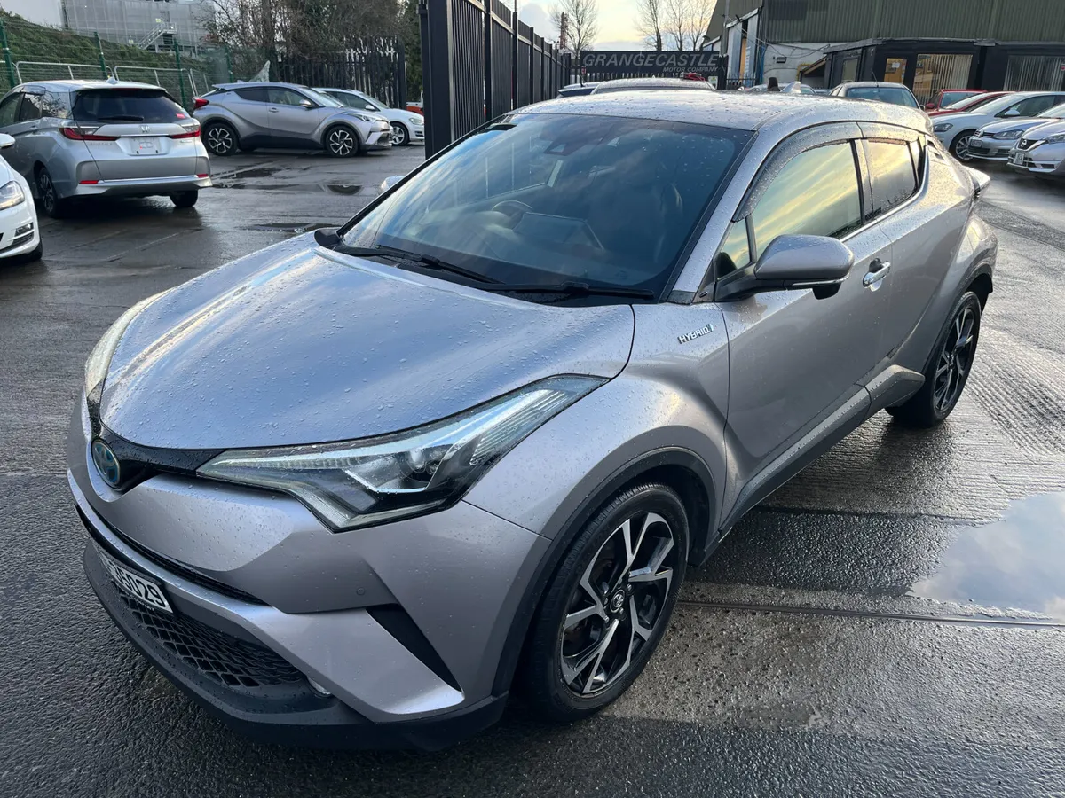 TOYOTA C-HR 2017, 1.8 HYBRID AUTO HIGH SPEC LOW KM - Image 3