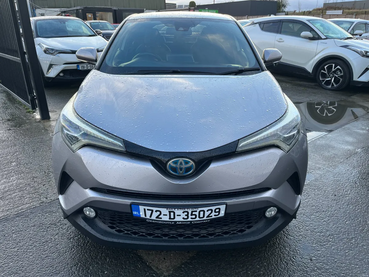 TOYOTA C-HR 2017, 1.8 HYBRID AUTO HIGH SPEC LOW KM - Image 2