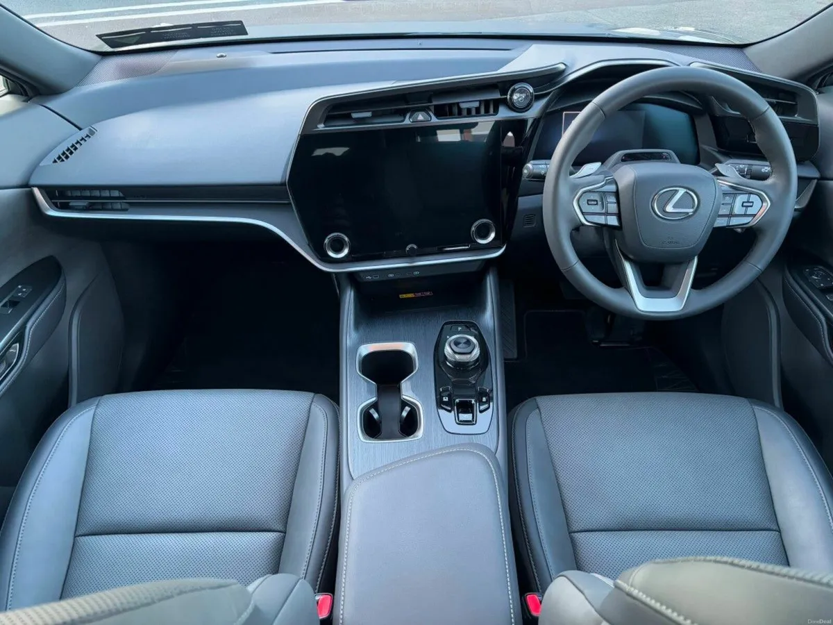 Lexus RZ 450 E PREMIUM PAN ROOF - Image 2