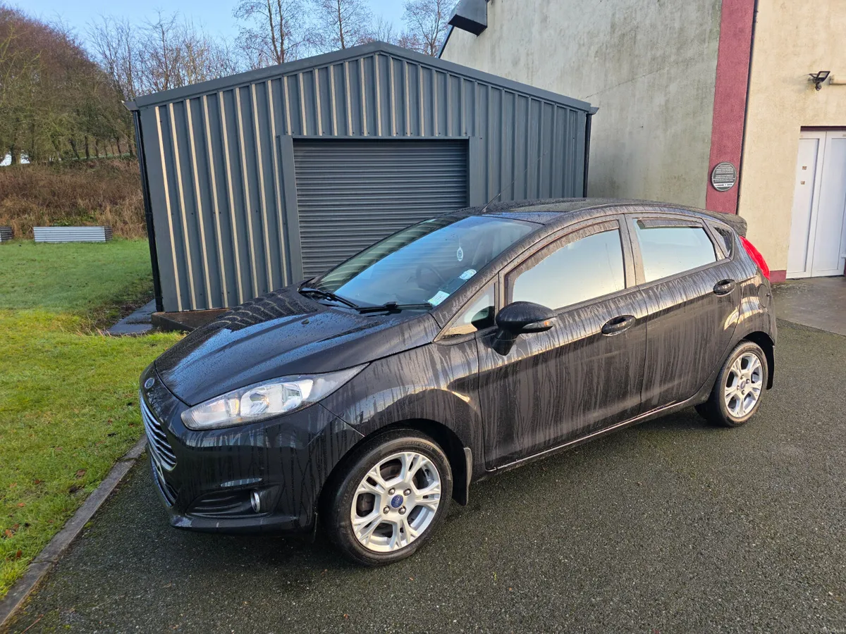 2013 Ford Fiesta 1.2 Zetec - Image 2