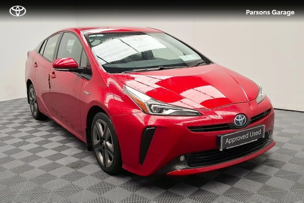 Toyota Prius PRIUS LUXURY - Image 1