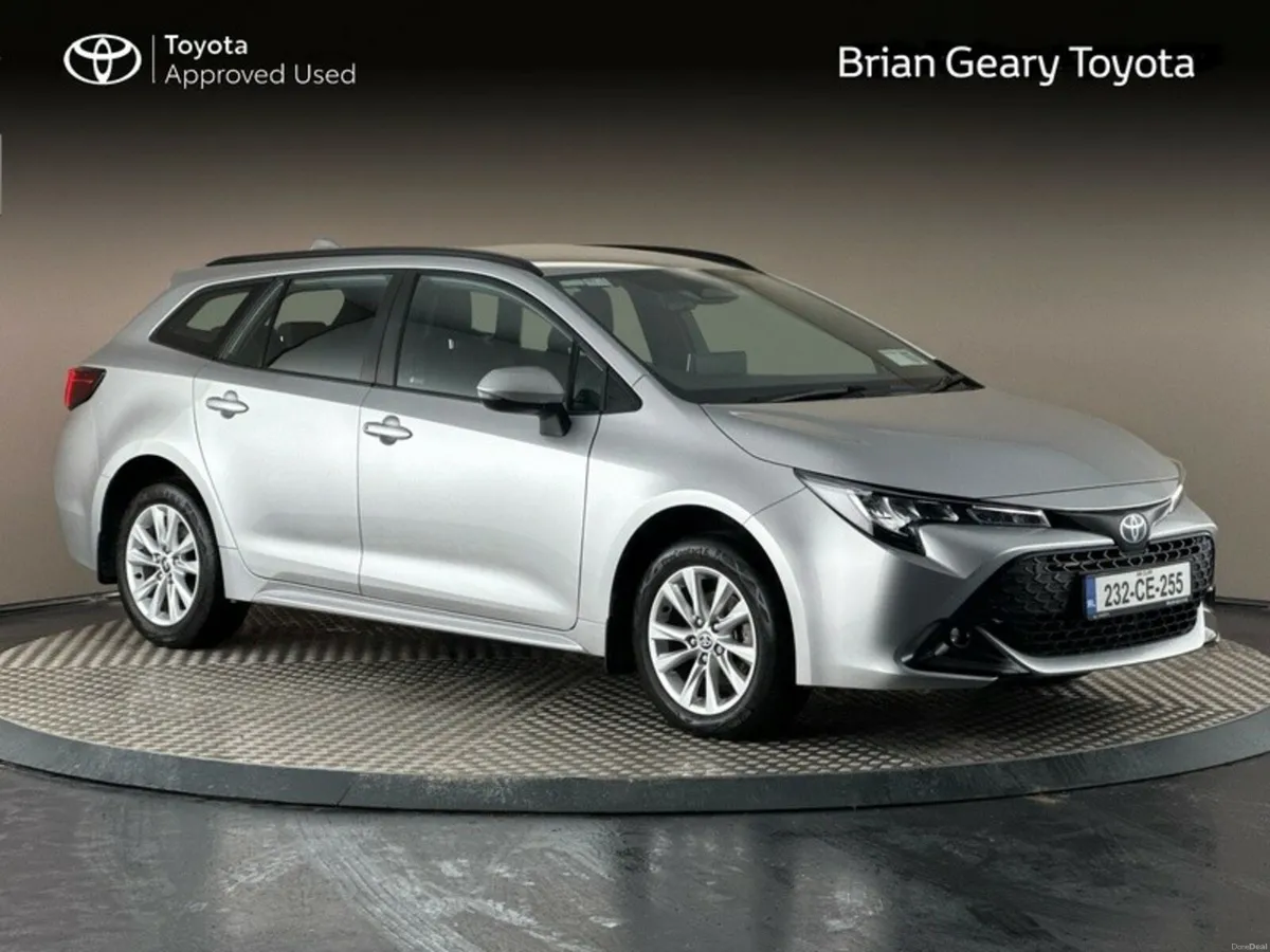 Toyota Corolla HYBRID LUNA T/S - Image 1