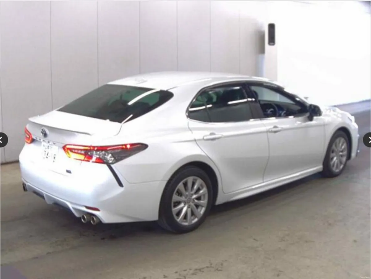Toyota Camry 2.5  HYBRID   WS  SPEC  FULL LEATHER - Image 3