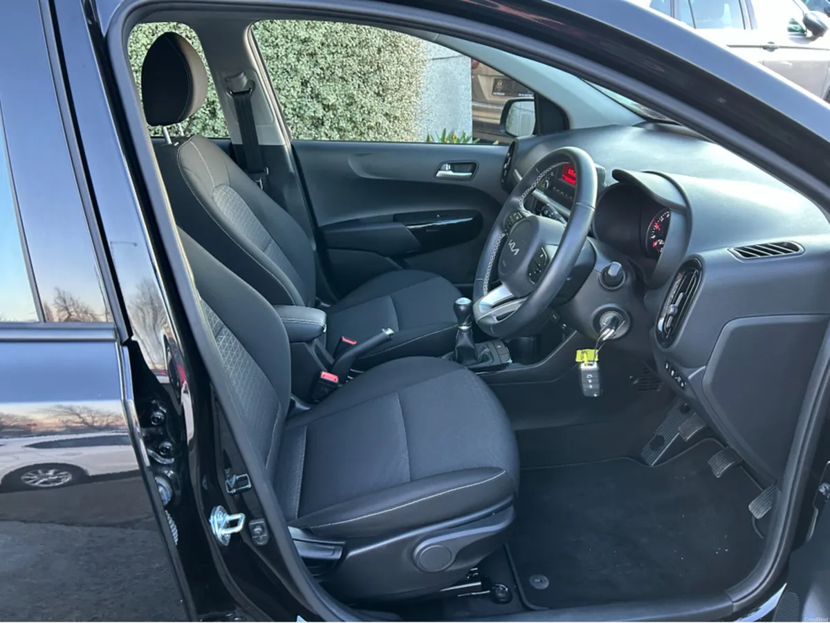 Kia Picanto 1.0 PETROL 5DR **BLUETOOTH** PARKING S - Image 3