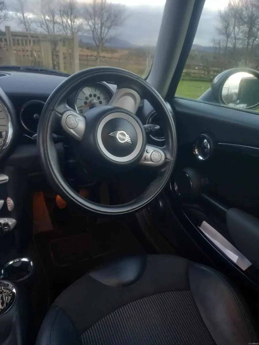 Mini Cooper 2009 - Image 3