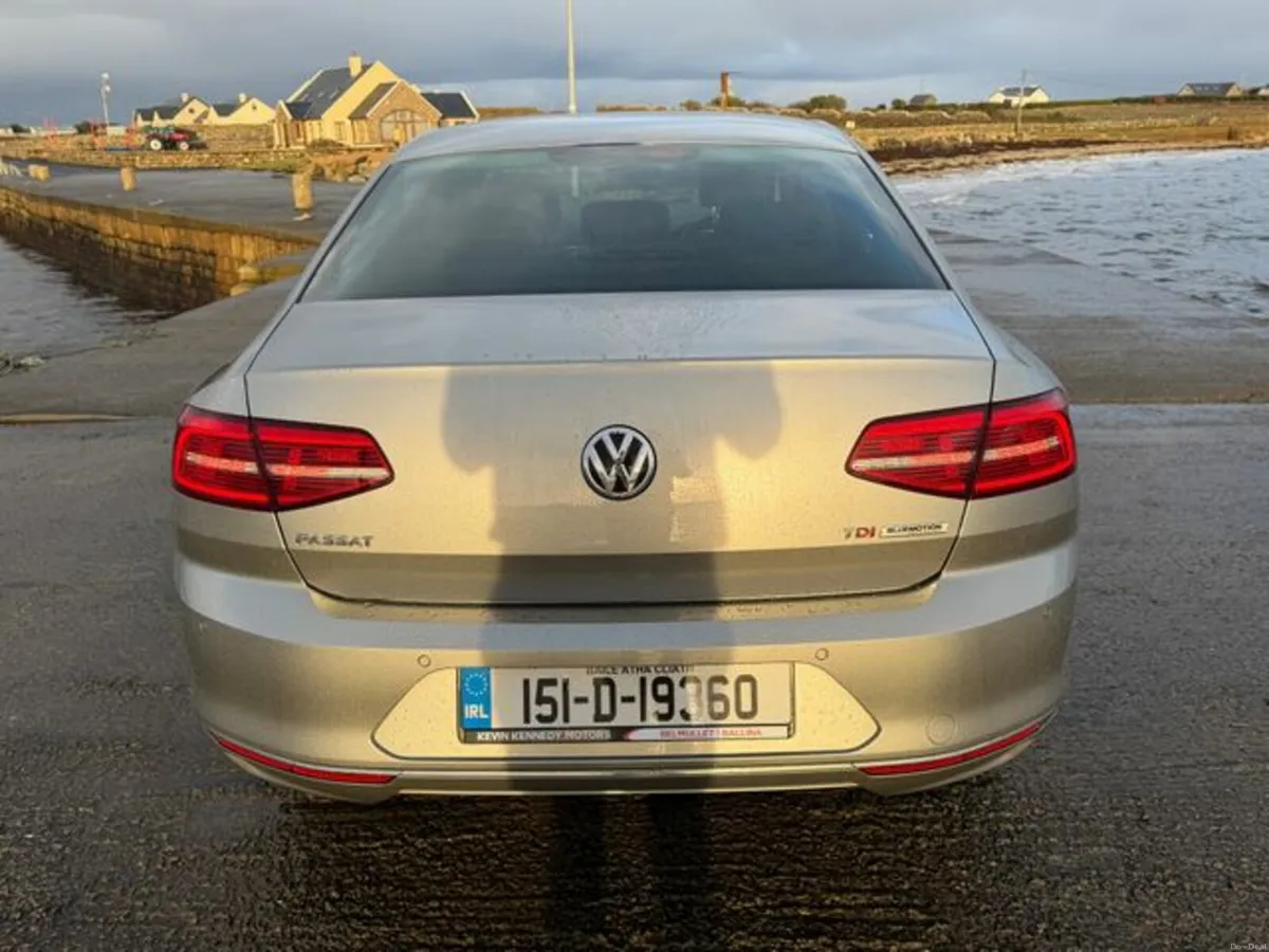 Volkswagen Passat Hline 1.6 TDI M6F 120HP 4DR - Image 4