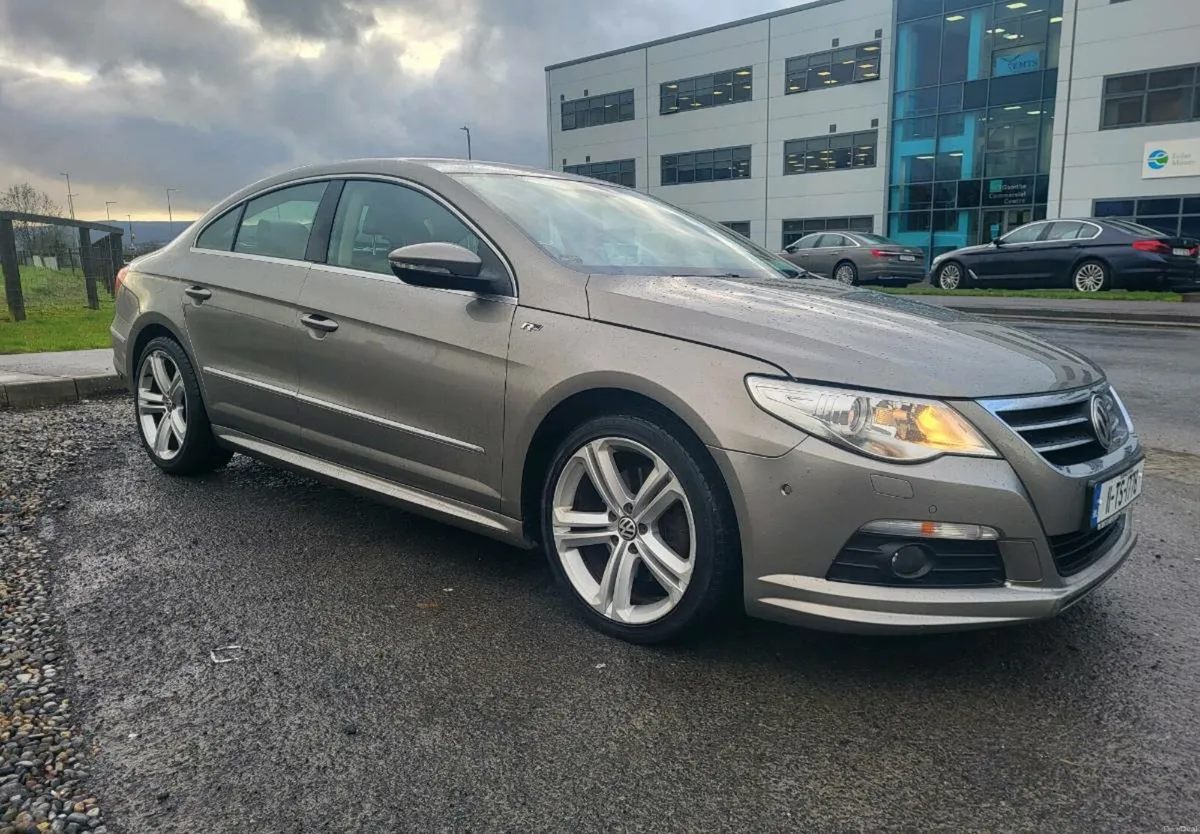 R Line Passat CC - Image 1