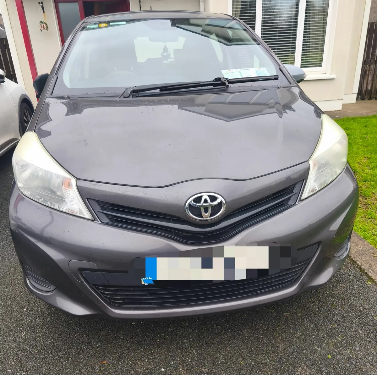 Toyota Yaris 2012 - Image 1