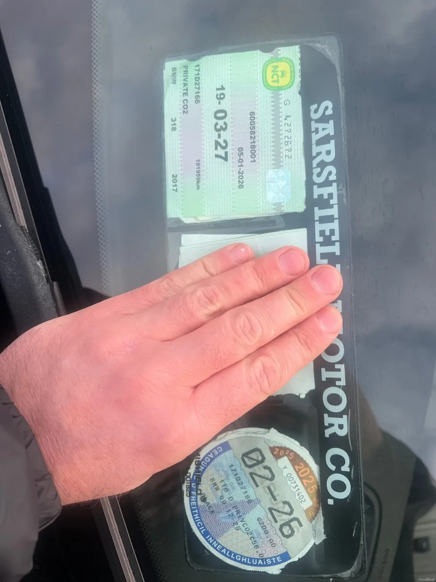 BMW 3-Series 2017 - Image 2