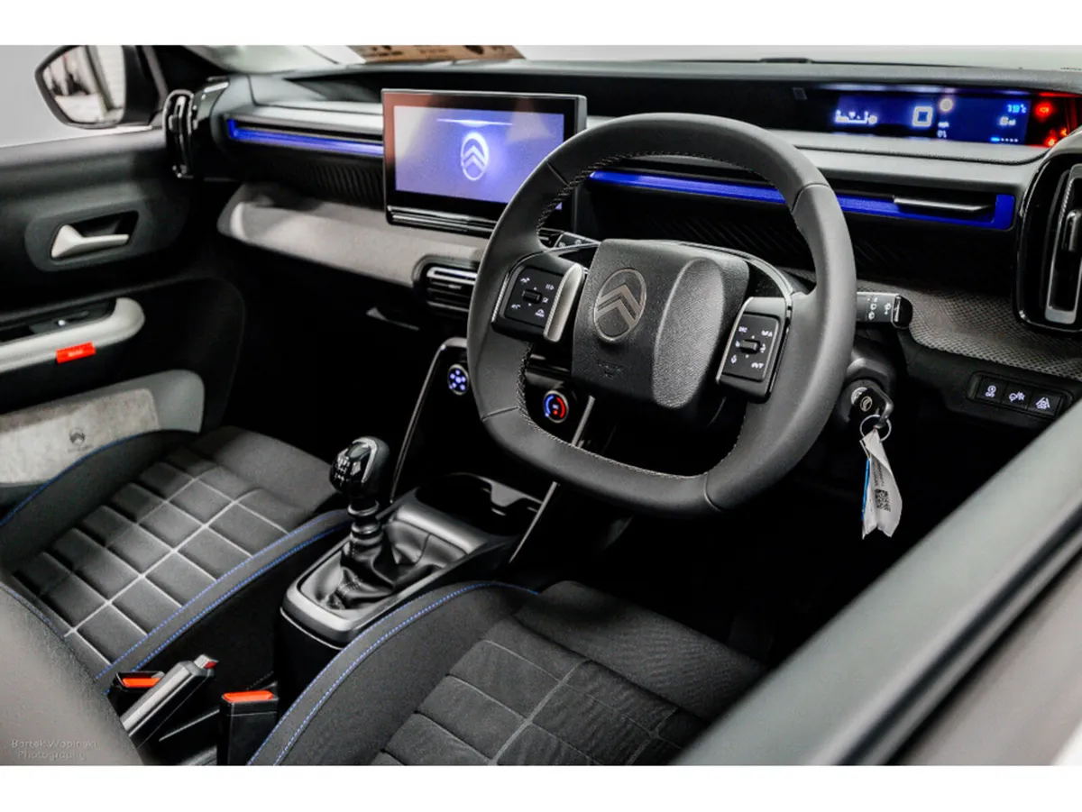 Citroen C3 Plus 1.2 Petrol 100HP - Image 2