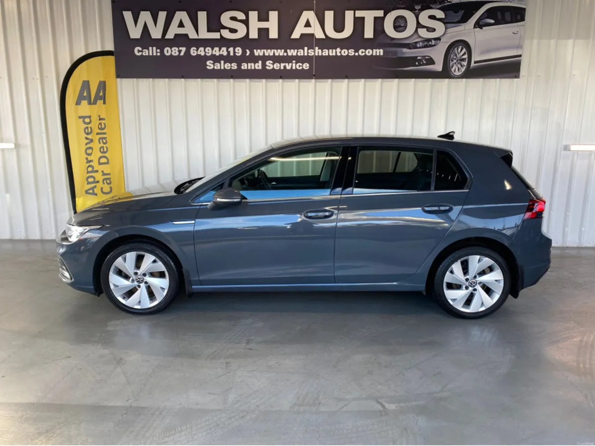 Volkswagen Golf STYLE 2.0 TDI 115HP 5DR - Image 2