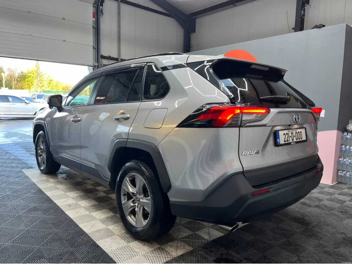 Toyota RAV4 2022 TOYOTA RAV4 HYBRID X 2.5 AUTOMATI - Image 4